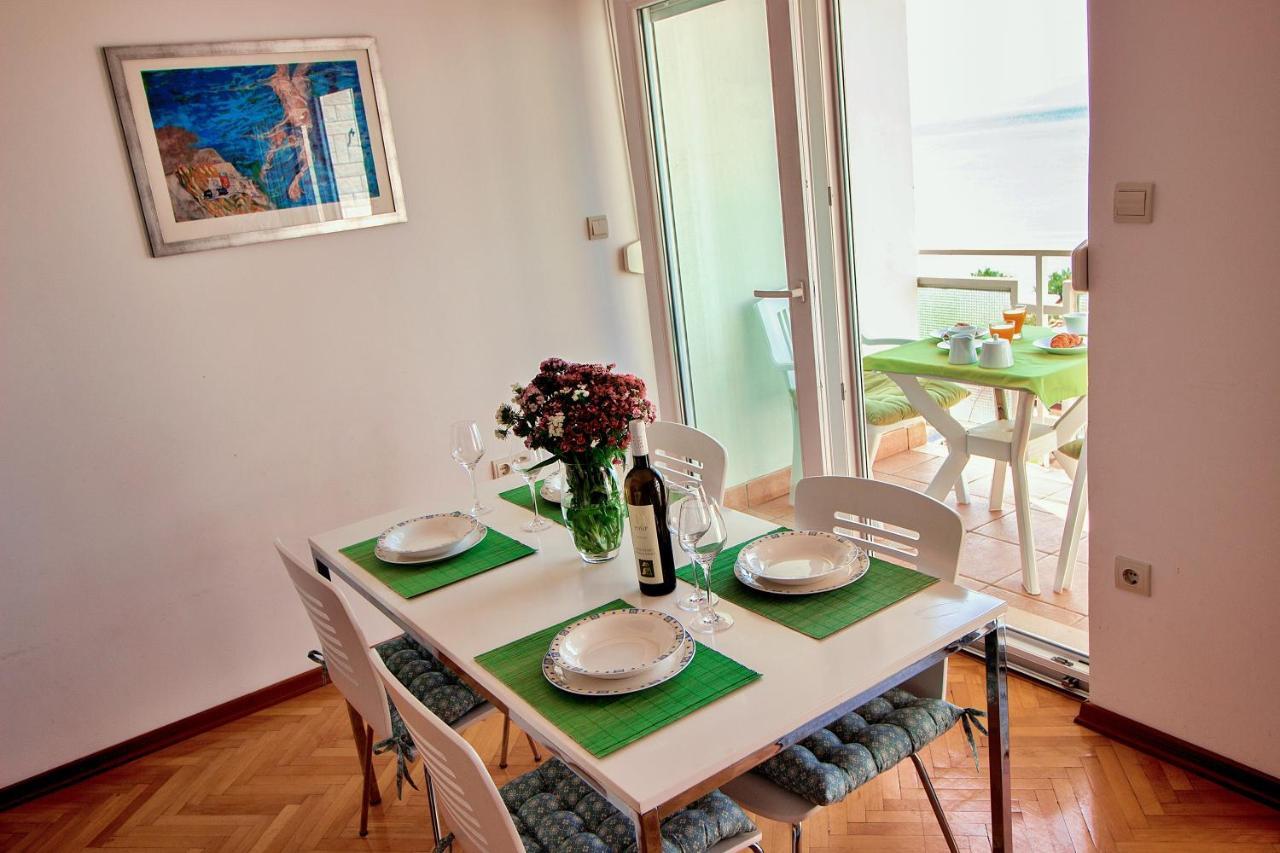 Sandy Beach Apartments Дуче Екстер'єр фото